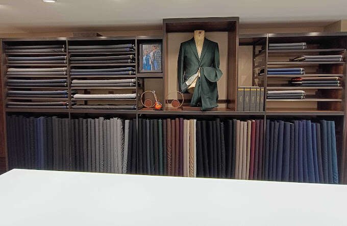 The Raymond shop